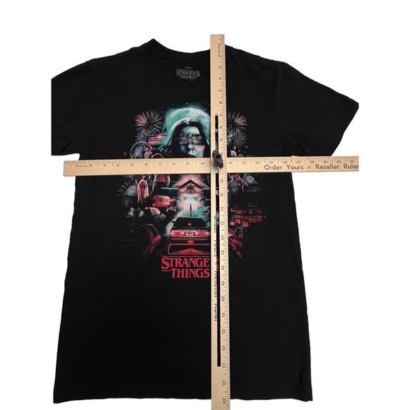 Stranger Things Drive-Into Experience T-Shirt XS | Netflix 2020 Promo Tee Black - Picture 6 of 6